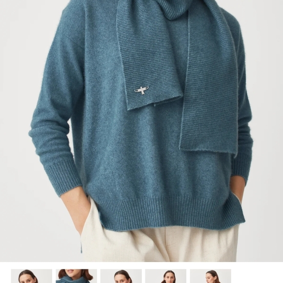 NWT Untouched World Matching Gloves, Scarf, and Beanie Blue Cashmere Set - Picture 6 of 12